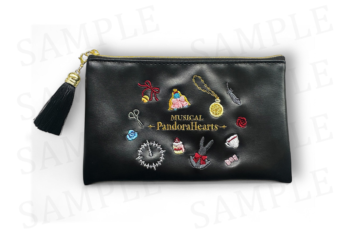 刺繡レザーポーチ